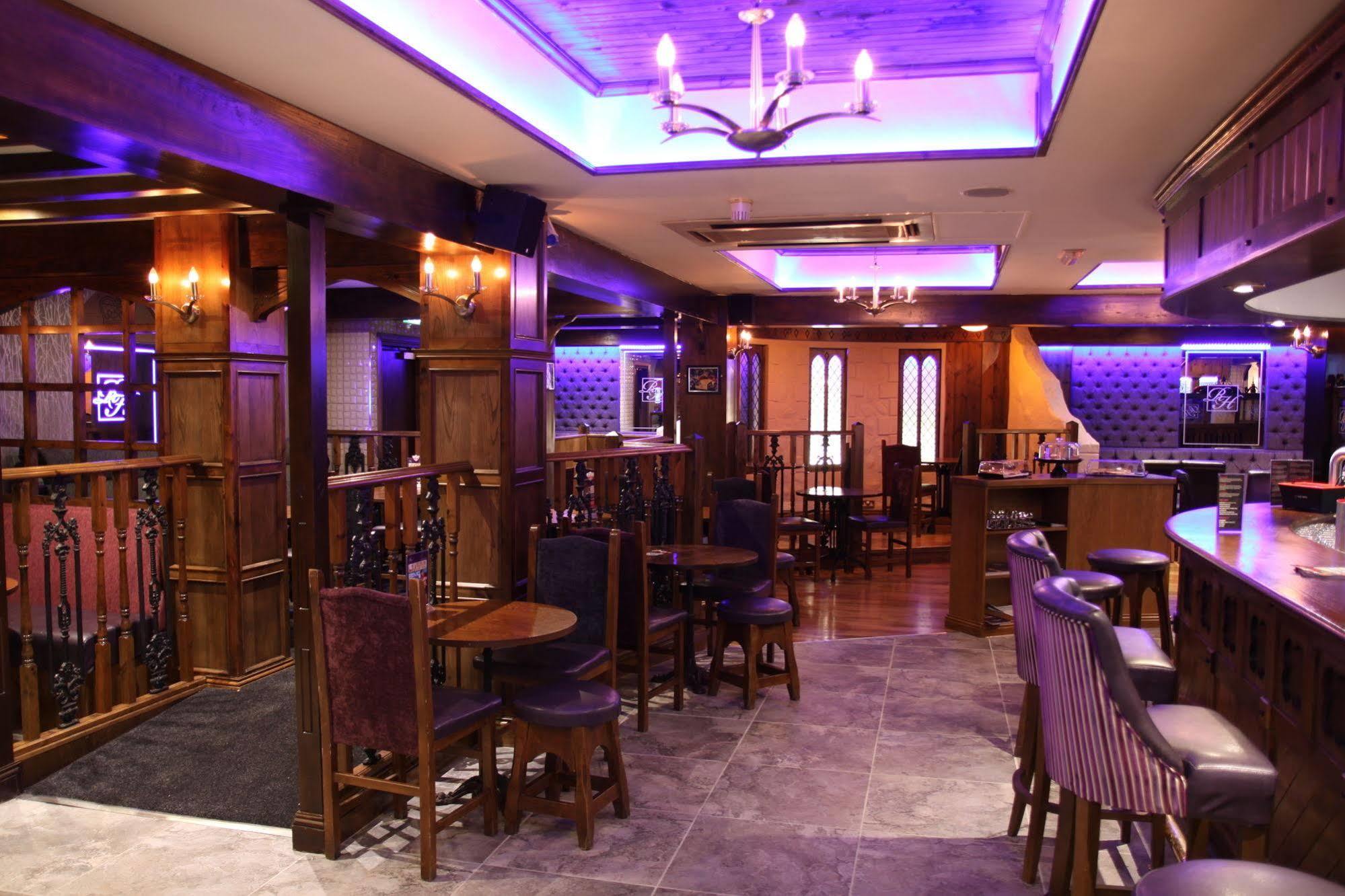 The Royal Hotel Кукстаун Экстерьер фото